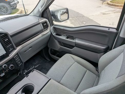 Used 2025 Ford F150 XLT w/ Equipment Group 301A Standard AWD/4WD image 16
