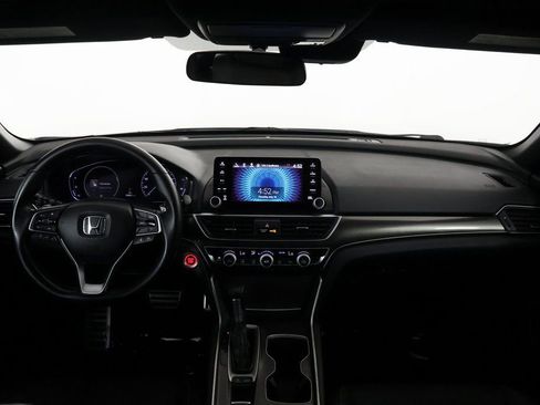 Used 2018 Honda Accord Sport image 8