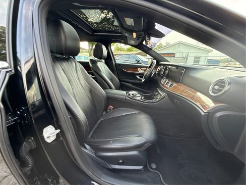 Used 2018 Mercedes-Benz E 300 4MATIC w/ Premium 1 Package image 22