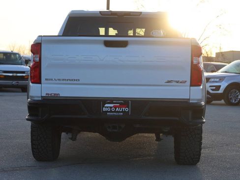 Used 2025 Chevrolet Silverado 1500 ZR2 w/ Technology Package image 10
