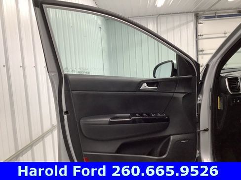 Used 2022 Kia Sportage SX image 14