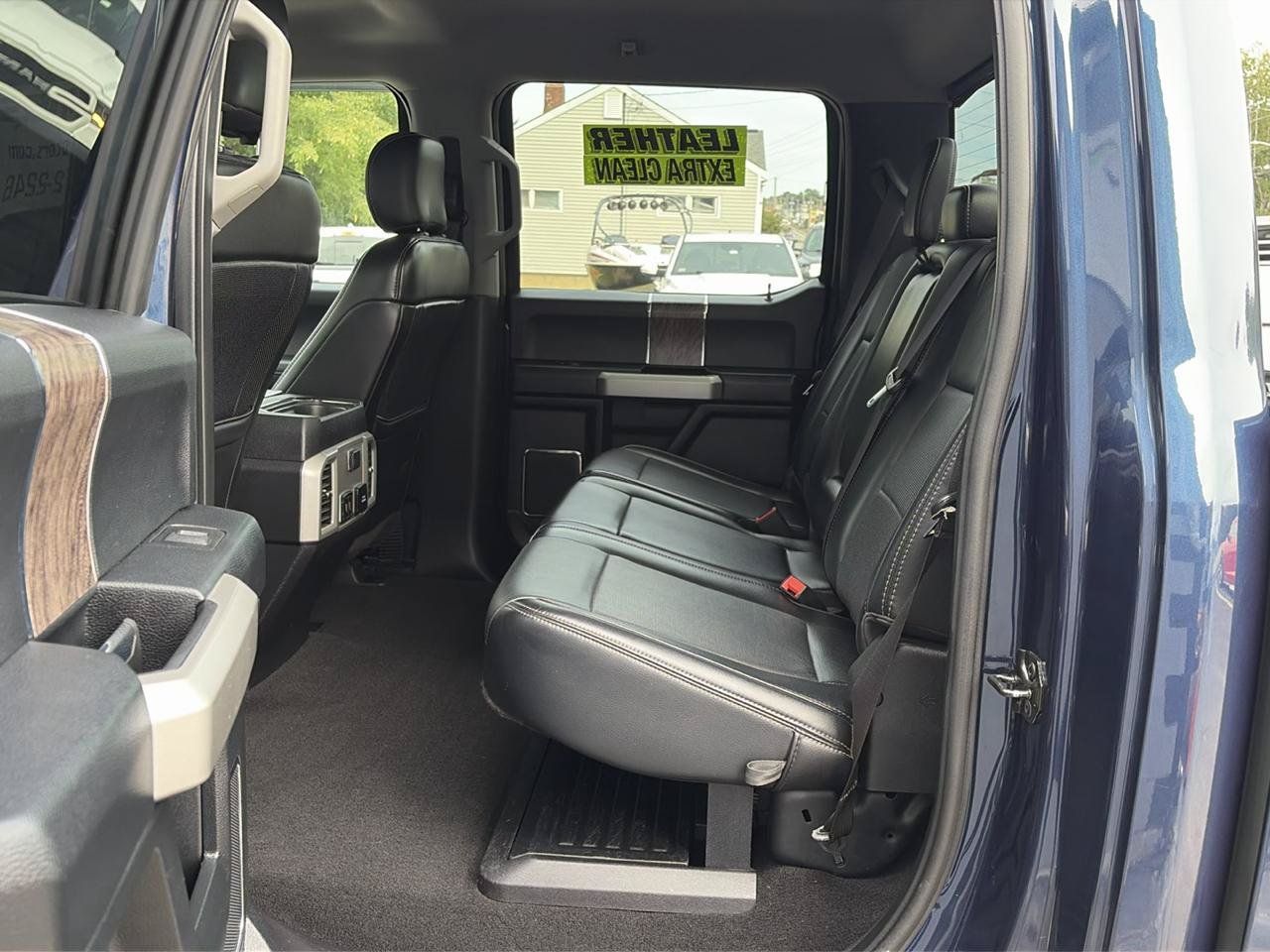 Used 2019 Ford F350 Lariat w/ Lariat Ultimate Package AWD/4WD image 10