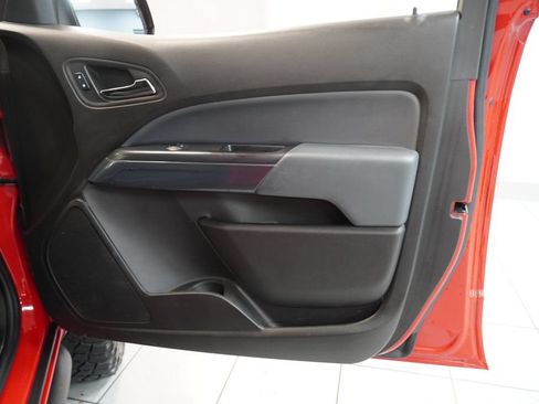 Used 2016 Chevrolet Colorado Z71 AWD/4WD image 32