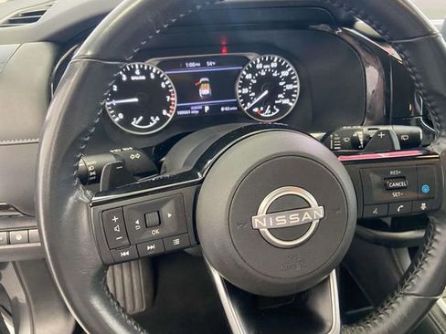 Used 2022 Nissan Pathfinder SV image 19