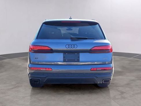 Certified 2025 Audi Q7 Premium w/ Convenience Plus Package image 5