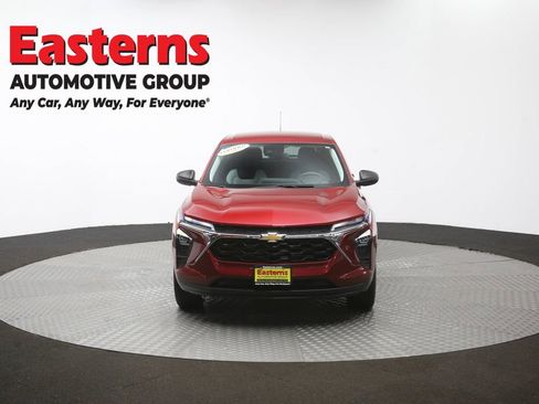 Used 2024 Chevrolet Trax LS FWD image 52