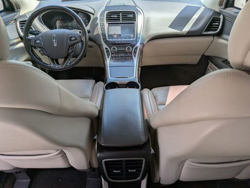 Used 2018 Lincoln MKX Reserve w/ Cargo Utility Package FWD image 14