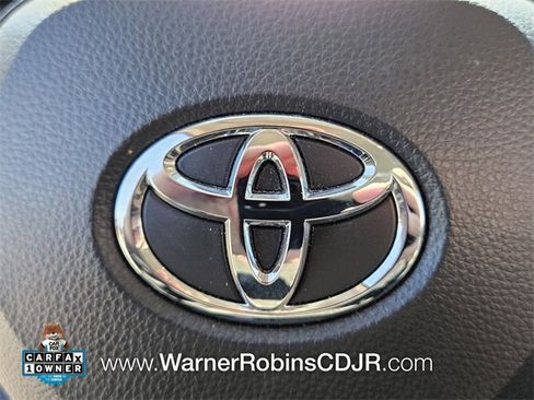 Used 2024 Toyota Corolla LE image 30