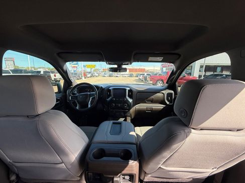 Used 2021 Chevrolet Silverado 1500 LT Trail Boss w/ Bed Protection Package image 16