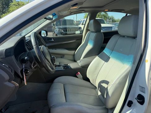 Used 2012 INFINITI G37 x Sedan w/ Premium Pkg AWD/4WD image 11