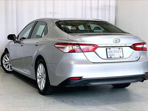 Used 2018 Toyota Camry LE FWD image 10