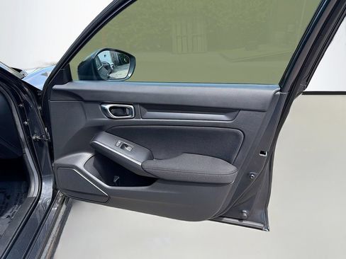 Certified 2025 Honda Civic Sport image 32