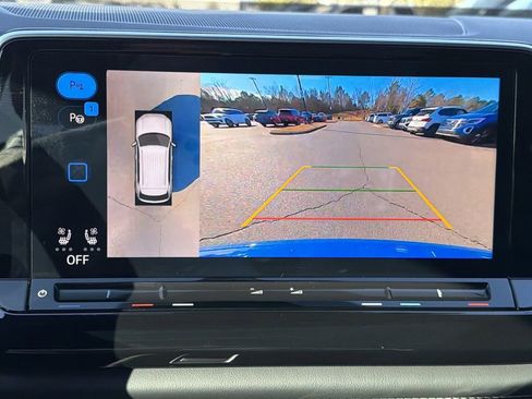 Used 2025 Volkswagen Atlas Cross Sport SEL Premium R-Line image 31