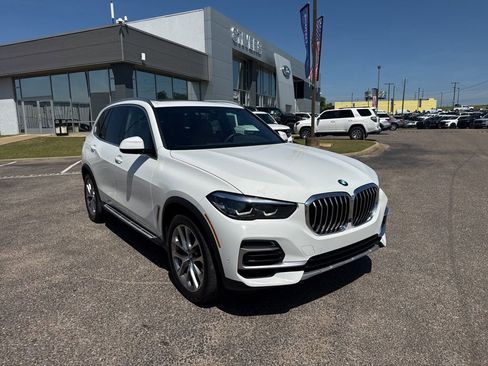 Used 2023 BMW X5 sDrive40i w/ Premium Package image 1
