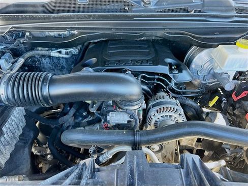 Used 2021 RAM 1500 Big Horn image 27