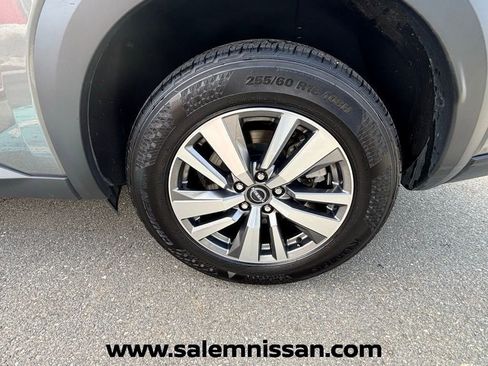 Certified 2023 Nissan Pathfinder SL image 19