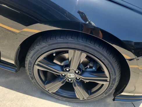 Used 2024 Honda Accord Sport image 7