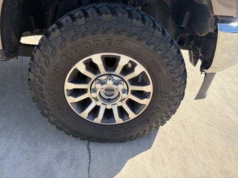 Used 2021 Ford F350 Lariat w/ Lariat Ultimate Package image 10