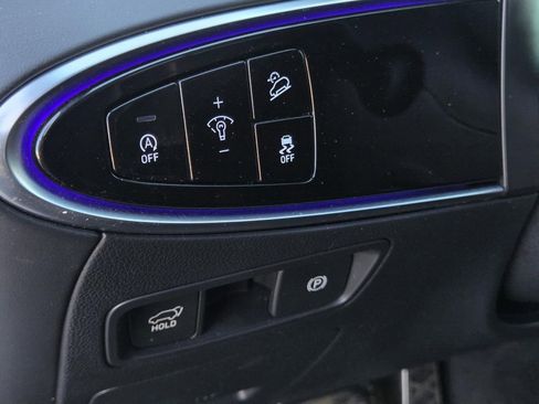 Used 2022 Genesis GV70 2.5T w/ Sport Prestige Package image 20