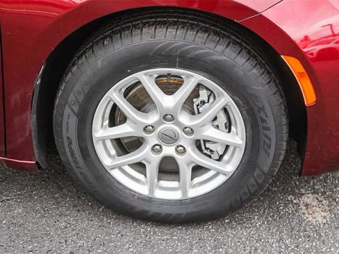 Used 2021 Chrysler Voyager Lxi image 13