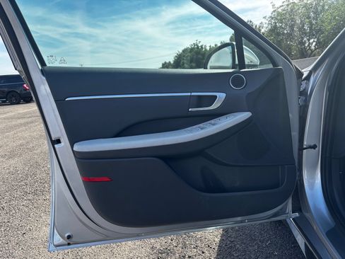 Used 2025 Hyundai Sonata SEL FWD image 10