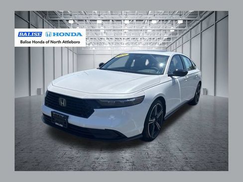 Used 2026 Honda Accord SE image 1