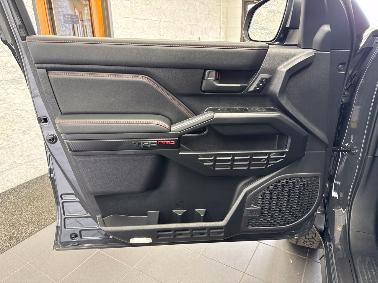 Used 2025 Toyota 4Runner TRD Pro AWD/4WD image 36