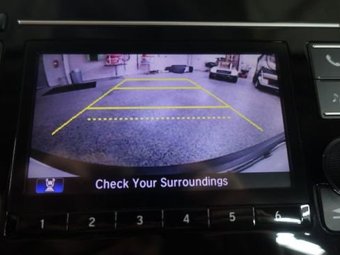 Used 2017 Honda CR-V LX image 16