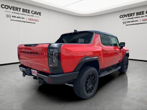 New 2025 GMC Hummer EV 2X w/ LPO, Dark Essentials Package image 18