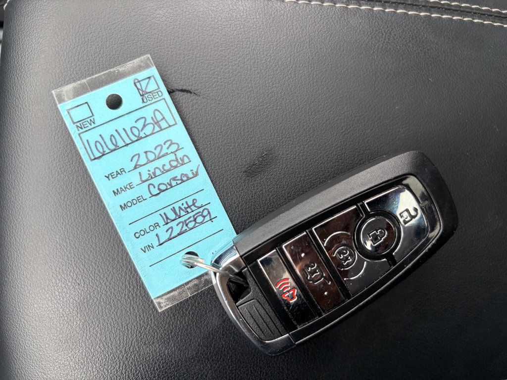 Used 2023 Lincoln Corsair Reserve w/ Equipment Group 201A AWD/4WD image 31