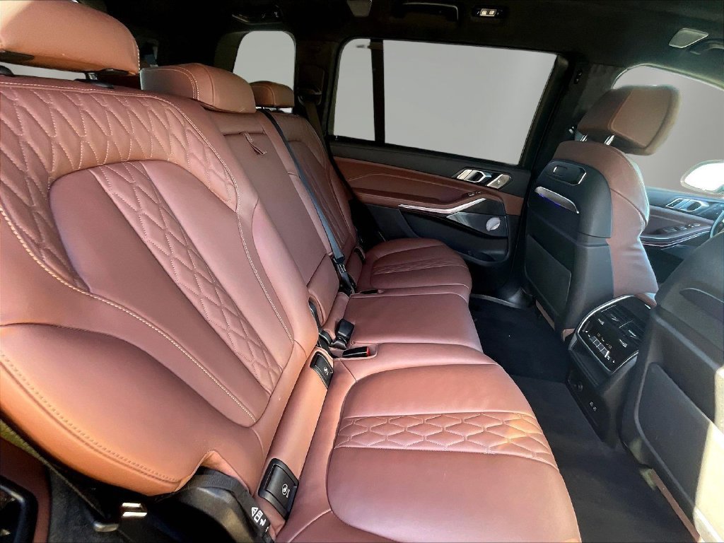 Used 2024 BMW X7 M60i w/ Executive Package AWD/4WD image 25