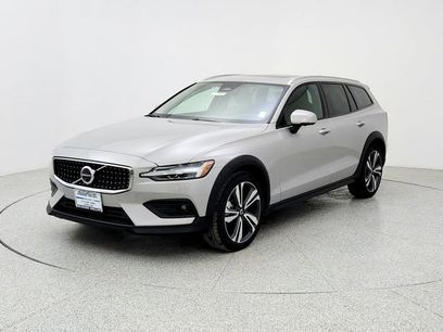 Certified 2025 Volvo V60 B5 Cross Country Plus