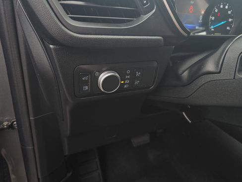 Used 2021 Ford Escape SE w/ SE Sport Appearance Package image 21