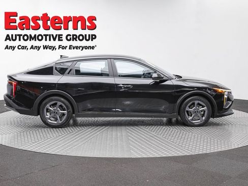 Used 2025 Kia K4 FWD image 4