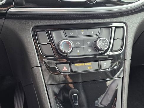 Used 2018 Buick Encore Preferred FWD image 18