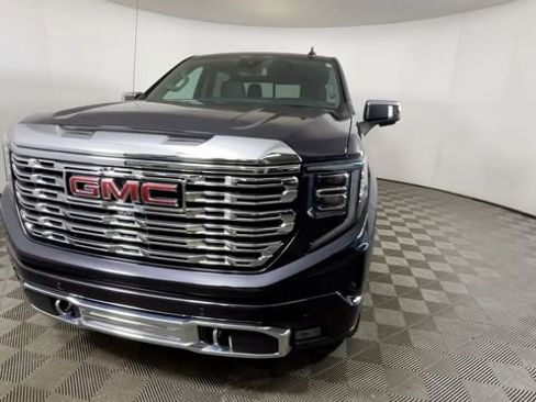 Used 2024 GMC Sierra 1500 Denali AWD/4WD image 10
