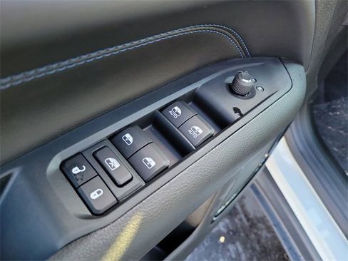 New 2026 Jeep Compass Limited image 17