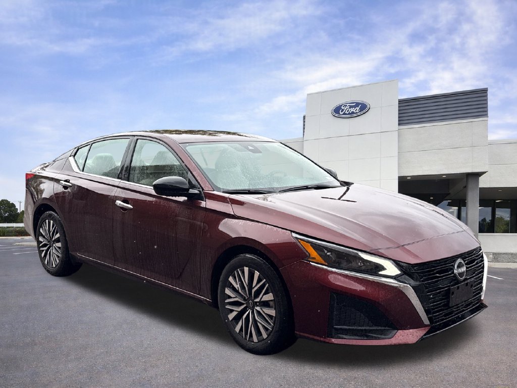 Used 2025 Nissan Altima 2.5 SV FWD 360° Tour