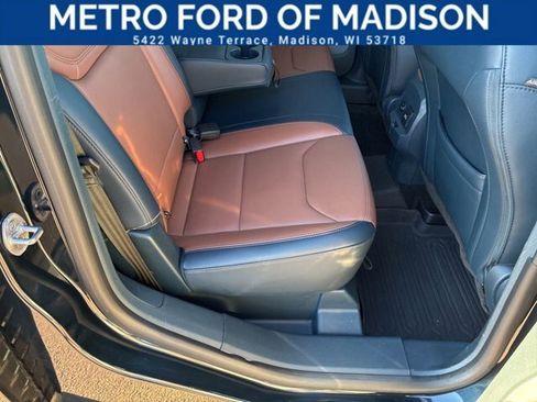 Certified 2022 Ford Maverick Lariat w/ Lariat Luxury Package image 40