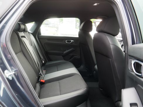 Used 2025 Honda Civic Sport image 18