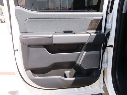 Used 2024 Ford F250 Lariat AWD/4WD image 18