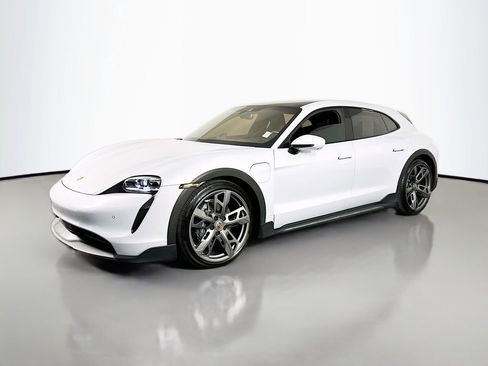 Used 2022 Porsche Taycan 4 Cross Turismo AWD/4WD image 4