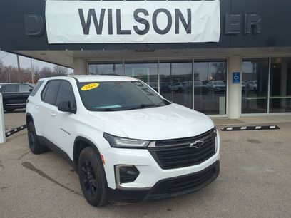 Used 2022 Chevrolet Traverse LS w/ Midnight/Sport Edition