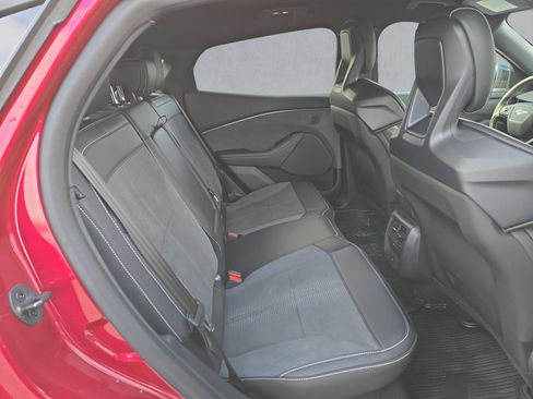 Certified 2025 Ford Mustang Mach-E GT image 24