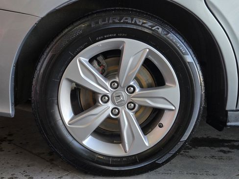 Used 2019 Honda Odyssey EX-L image 5