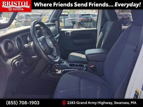 Used 2022 Jeep Wrangler Unlimited Sport AWD/4WD image 14