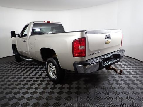 Used 2007 Chevrolet Silverado 2500 LT w/ Suspension Package, Off-Road AWD/4WD image 13