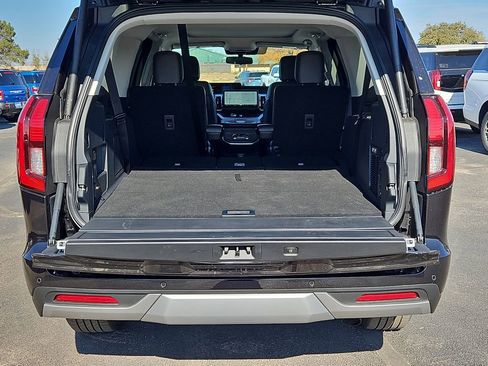 New 2025 Ford Expedition Max Platinum image 18