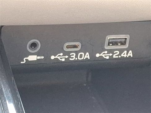 Used 2024 Subaru Legacy Limited image 28