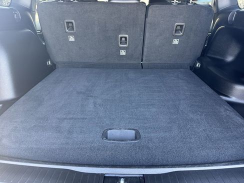 Used 2023 Jeep Grand Cherokee Altitude image 18